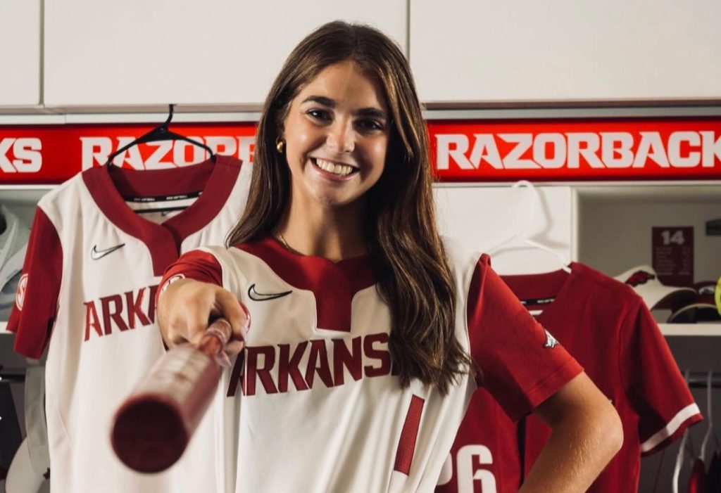 ‘Family-like culture’ sold Skylar Sterritt on Arkansas Razorbacks